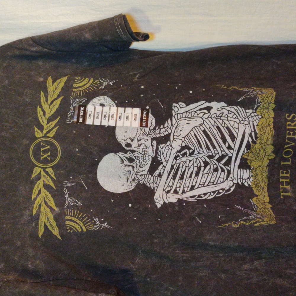 Skeleton Lovers Mineral Wash tee shirt
